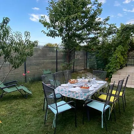Casa Andrei * Două Mai